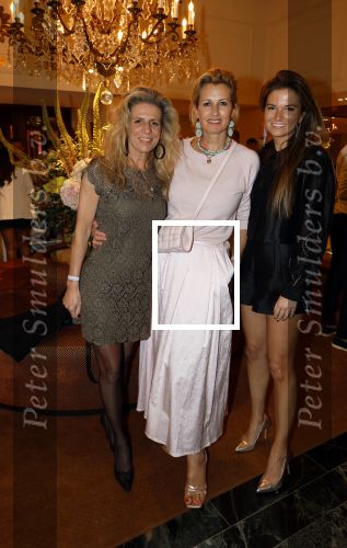 Amsterdam 22 juni 2024
Luxery fair in hotel L Europe. Anouk Smulders met Manon de Boer en Meta Herman de Groot