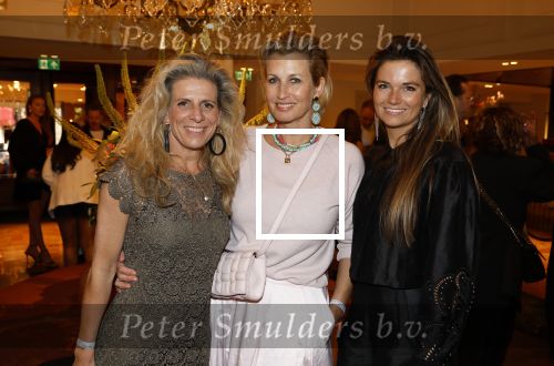 Amsterdam 22 juni 2024
Luxery fair in hotel L Europe. Anouk Smulders met Manon de Boer en Meta Herman de Groot