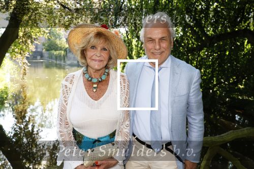 Haarzuilens 26 juni 2024
Nationale haringparty op kasteel de Haar. Astrid Engels met ..