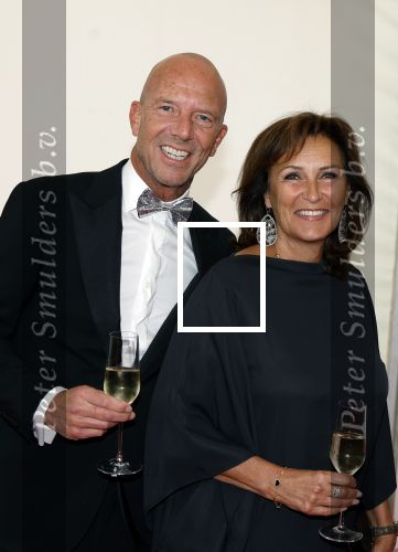 Amsterdam 8 juni 2024
Het Amsterdam diner in AFAS live . Vele Bekende mensen en zakenmensen kwamen naar het gala waar geld opgehaald wordt voor het aids fonds. Astrid Joosten en haar man Rob Peters