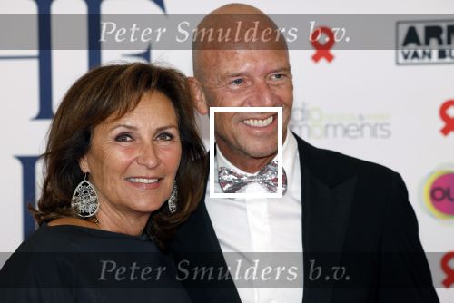 Amsterdam 8 juni 2024
Het Amsterdam diner in AFAS live . Vele Bekende mensen en zakenmensen kwamen naar het gala waar geld opgehaald wordt voor het aids fonds. Astrid Joosten en haar man Rob Peters