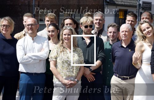 Wageningen 13 mei 2024
Presentatie musical 40-45 in hotel de Wereld met oa Soy Kroon Holly Brood Sjoerd Pleijsier Babette v Veen Kees Boot Frits Barend Dorian Bindels Gaia Aikman en Niniane Everaert.