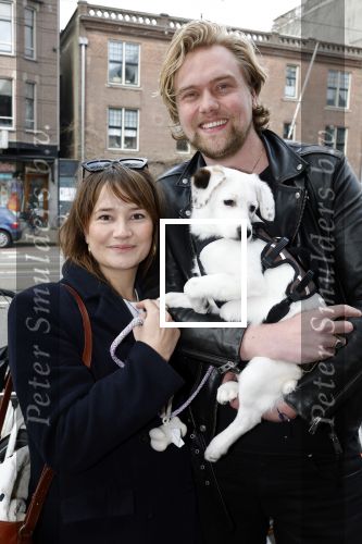 Amsterdam 27 maart 2024
Barbara Sloesen met vriend Joost Hofman en hun hondje in het centrum van amsterdam.