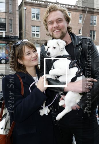 Amsterdam 27 maart 2024
Barbara Sloesen met vriend Joost Hofman en hun hondje in het centrum van amsterdam.
