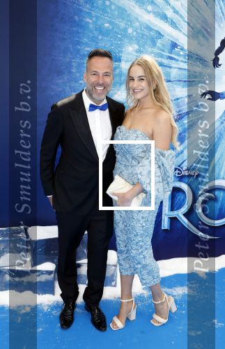Scheveningen 9 juni 2024
Premiere Frozen in het Afas circustheater. Barry Paf met een kennis