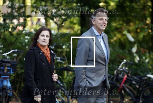 Amsterdam 6 juni 2024
Bert Koenders met zijn vrouw  in het westerpark