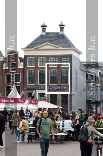Groningen 1 juni 2024
Prinses Amalia zou vanaf volgend schooljaar aan de universiteit van Groningen gaan studeren . Ze is meerdere keren gezien bij VV dagen bij studentenvereiniging Vindicat . De 3 gezusters