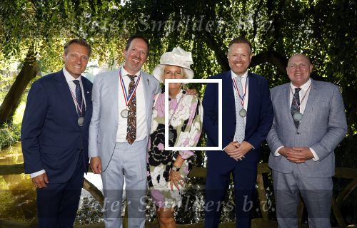 Haarzuilens 26 juni 2024
Nationale haringparty op kasteel de Haar. David Bijlsma Adre Kuipers en