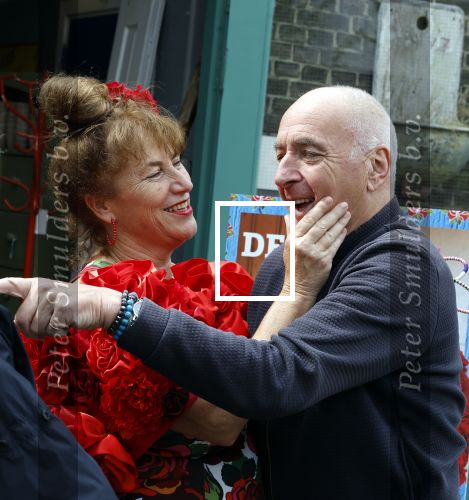 Amsterdam 4 juni 2024
Boekpresentatie Debbie de Jong van B&B Vol liefde . Debbie de Jong met ex Alfred v d Heuvel en zijn nieuwe vriendin
