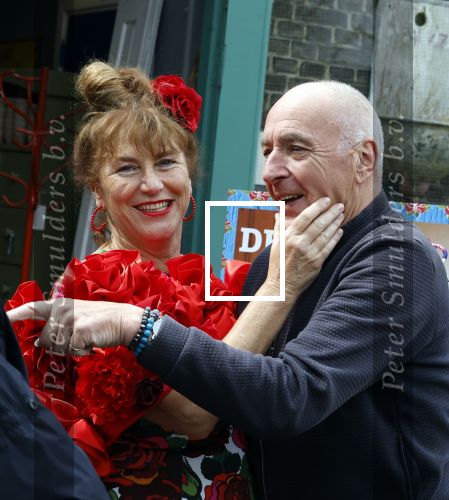 Amsterdam 4 juni 2024
Boekpresentatie Debbie de Jong van B&B Vol liefde . Debbie de Jong met ex Alfred v d Heuvel en zijn nieuwe vriendin