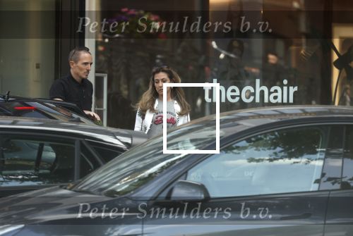 Amsterdam 28 juni 2024
Dilan Yesilgoz gaat met haar beveiliging naar de kapper in het centrum van Amsterdam.