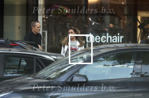 Amsterdam 28 juni 2024
Dilan Yesilgoz gaat met haar beveiliging naar de kapper in het centrum van Amsterdam.