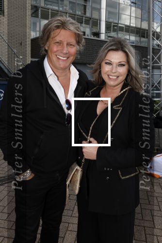 Zeewolde 29 mei 2024
Muziek feest op het plein in Zeewolde. Edwin v Hoevelaak met vriendin