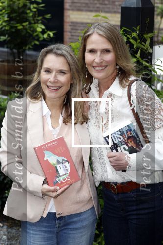 Amsterdam 27 mei 2024
Boekpresentatie Michiel Vos ook zijn vrouw Alexandra Pelosi is aanwezig in het College Hotel. Elle v Rijn