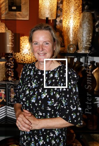 Noordwijk 25 juni 2024
Boek presentatie Timon Moll geschreven door Jan Dijkgraaf over de Familie Meiland . De presentatie was in de winkel van Montana Meiland en ook Martien Meiland en Erica Meiland waren aanwezig.