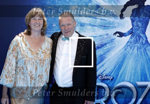 Scheveningen 9 juni 2024
Premiere Frozen in het Afas circustheater. Erik van Muiswinkel en partner Paulien Schoof en familie