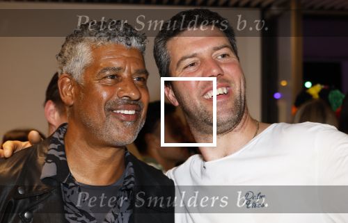 Amsterdam 25 mei 2024
Feestje na concert van de Toppers in de Johan Cruijff Arena. Frank Rijkaard en Henk ten Cate en zijn vrouw
