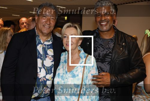 Amsterdam 25 mei 2024
Feestje na concert van de Toppers in de Johan Cruijff Arena. Frank Rijkaard en Henk ten Cate en zijn vrouw