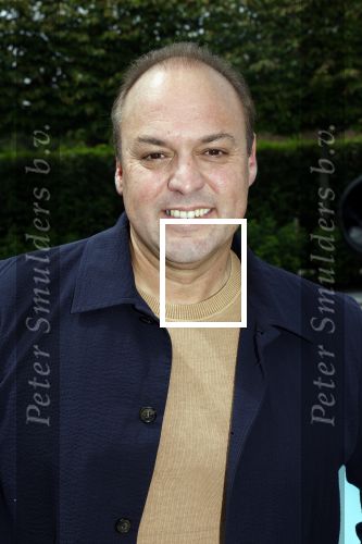 Fijnaart  31 mei 2024
BBQ bij fam Bauer in de tuin . Frans Bauer maakt samen met Lee Towers bekend dat hij dit jaar twee keer in Ahoy op graat treden. Aanwezig Frans Bauer Mariska Bauer Christiaan Bauer ( met vriendin Kim) Frans Bauer jr Jan Bauer en Lucas Bauer .