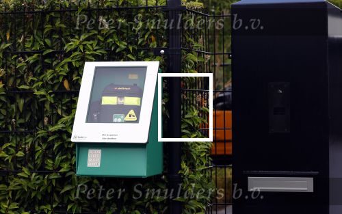 Fijnaart 31 mei  2024
BBQ bij fam Bauer in de tuin . Frans Bauer maakt samen met Lee Towers bekend dat hij dit jaar twee keer in Ahoy op graat treden. Aanwezig Frans Bauer Mariska Bauer Christiaan Bauer ( met vriendin Kim) Frans Bauer jr Jan Bauer en Lucas Bauer . Frans en Mariska hebben hun huis laten verbouwen en hebben een prachtig zwembad in de tuin . Aan het hek bij de poort hangt een defibrillator