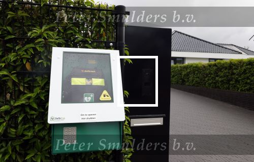 Fijnaart 31 mei  2024
BBQ bij fam Bauer in de tuin . Frans Bauer maakt samen met Lee Towers bekend dat hij dit jaar twee keer in Ahoy op graat treden. Aanwezig Frans Bauer Mariska Bauer Christiaan Bauer ( met vriendin Kim) Frans Bauer jr Jan Bauer en Lucas Bauer . Frans en Mariska hebben hun huis laten verbouwen en hebben een prachtig zwembad in de tuin . Aan het hek bij de poort hangt een defibrillator