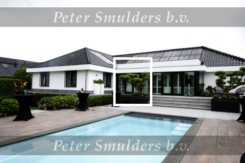 Fijnaart 31 mei 2024
BBQ bij fam Bauer in de tuin . Frans Bauer maakt samen met Lee Towers bekend dat hij dit jaar twee keer in Ahoy op graat treden. Aanwezig Frans Bauer Mariska Bauer Christiaan Bauer ( met vriendin Kim) Frans Bauer jr Jan Bauer en Lucas Bauer . Frans en Mariska hebben hun huis laten verbouwen en hebben een prachtig zwembad in de tuin .