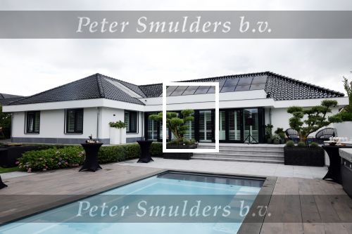 Fijnaart 31 mei 2024
BBQ bij fam Bauer in de tuin . Frans Bauer maakt samen met Lee Towers bekend dat hij dit jaar twee keer in Ahoy op graat treden. Aanwezig Frans Bauer Mariska Bauer Christiaan Bauer ( met vriendin Kim) Frans Bauer jr Jan Bauer en Lucas Bauer . Frans en Mariska hebben hun huis laten verbouwen en hebben een prachtig zwembad in de tuin .