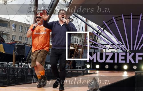 Zeewolde 29 mei 2024
Muziek feest op het plein in Zeewolde. Immer Hansi  treedt op met Frans Duijts