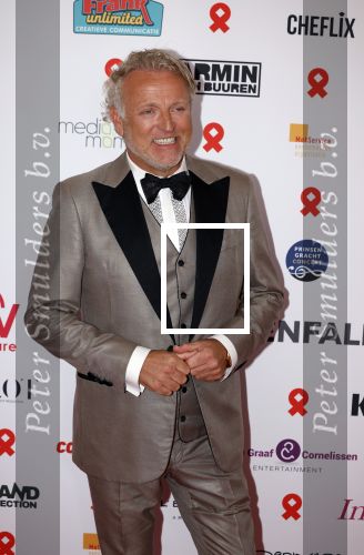 Amsterdam 8 juni 2024
Het Amsterdam diner in AFAS live . Vele Bekende mensen en zakenmensen kwamen naar het gala waar geld opgehaald wordt voor het aids fonds. Gordon kwam met een goede vriendin