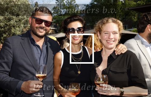 Amsterdam 6 juni 2024
Talkies terras awards bij het College Hotel . Gunay Uslu met man en .....