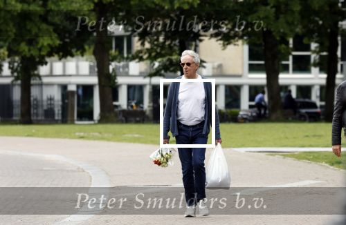 Amsterdam 20 juni 2024
Hans v Willigenburg doet zijn boodschappen in Amsterdam zuid.