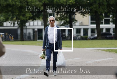 Amsterdam 20 juni 2024
Hans v Willigenburg doet zijn boodschappen in Amsterdam zuid.