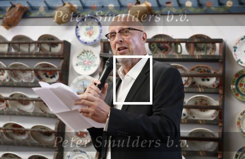Amsterdam 4 juni 2024
Boekpresentatie Debbie de Jong van B&B Vol liefde . Haye v d Heyden met vrouw