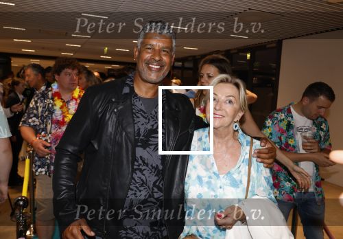 Amsterdam 25 mei 2024
Feestje na concert van de Toppers in de Johan Cruijff Arena. Frank Rijkaard en Henk ten Cate en zijn vrouw