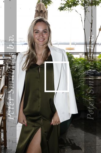 Amsterdam 12 juni 2024
Presentatie Cover JFK met daarop Irene Schouten in Hotel Vessel  . Irene is Zwanger.