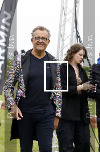 Lelystad 13 juni 2024
Rob kamphues en Jan Jaap v Roon organiseren met stichting groot hart een event , het grote race circus komt eraan, op de kartbaan in Lelystad .  Patrick Stoof is de presentator en ook Jack Plooij draagt zijn steentje bij.