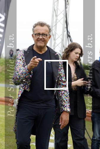 Lelystad 13 juni 2024
Rob kamphues en Jan Jaap v Roon organiseren met stichting groot hart een event , het grote race circus komt eraan, op de kartbaan in Lelystad .  Patrick Stoof is de presentator en ook Jack Plooij draagt zijn steentje bij.