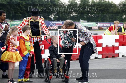 Lelystad 13 juni 2024
Rob kamphues en Jan Jaap v Roon organiseren met stichting groot hart een event , het grote race circus komt eraan, op de kartbaan in Lelystad .  Patrick Stoof is de presentator en ook Jack Plooij draagt zijn steentje bij.