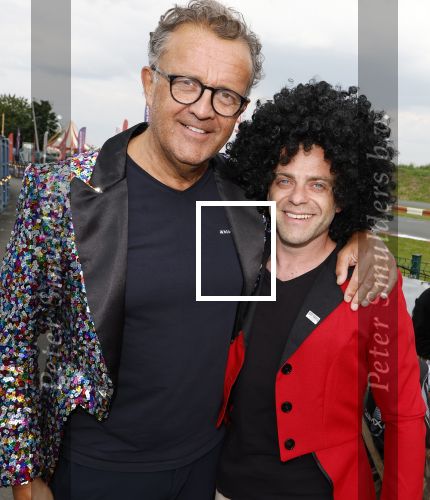 Lelystad 13 juni 2024
Rob kamphues en Jan Jaap v Roon organiseren met stichting groot hart een event , het grote race circus komt eraan, op de kartbaan in Lelystad .  Patrick Stoof is de presentator en ook Jack Plooij draagt zijn steentje bij.