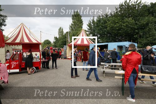 Lelystad 13 juni 2024
Rob kamphues en Jan Jaap v Roon organiseren met stichting groot hart een event , het grote race circus komt eraan, op de kartbaan in Lelystad .  Patrick Stoof is de presentator en ook Jack Plooij draagt zijn steentje bij.
