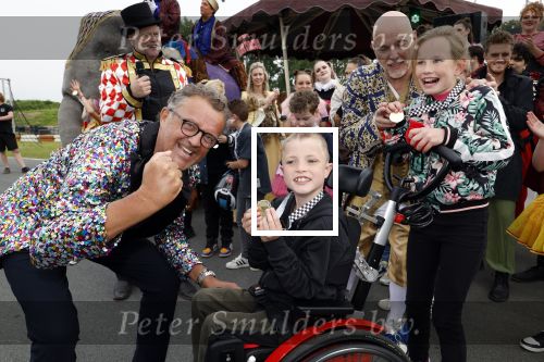 Lelystad 13 juni 2024
Rob kamphues en Jan Jaap v Roon organiseren met stichting groot hart een event , het grote race circus komt eraan, op de kartbaan in Lelystad .  Patrick Stoof is de presentator en ook Jack Plooij draagt zijn steentje bij.