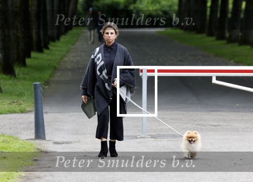 Rotterdam 14 juni 2024 
Begrafenis en besloten kring van Jan v Galen de vader van Rachel Hazes op begraafplaats Hofwijk in de witte kapel. Aanwezig beste vrienden Jaqueline Laats Jeanine Heruer Joop Kruis Ricardo Klaverdijk en Loes v Katwijk