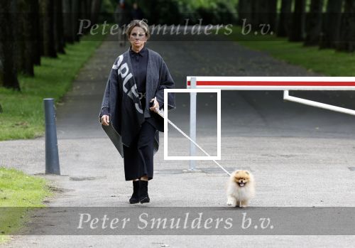 Rotterdam 14 juni 2024 
Begrafenis en besloten kring van Jan v Galen de vader van Rachel Hazes op begraafplaats Hofwijk in de witte kapel. Aanwezig beste vrienden Jaqueline Laats Jeanine Heruer Joop Kruis Ricardo Klaverdijk en Loes v Katwijk