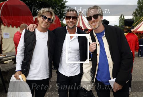 Lelystad 13 juni 2024
Rob kamphues en Jan Jaap v Roon organiseren met stichting groot hart een event , het grote race circus komt eraan, op de kartbaan in Lelystad .  Patrick Stoof is de presentator en ook Jack Plooij draagt zijn steentje bij. Jamie Westland