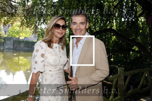 Haarzuilens 26 juni 2024
Nationale haringparty op kasteel de Haar. Jeroen v d Boom met zijn vrouw Dany