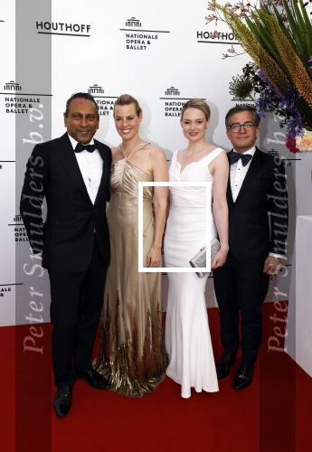 Amsterdam 28 juni 2024
Premiere Nationaal Ballet in de stopera. Jerry Rustveld met partner en vrienden