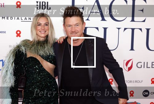 Amsterdam 8 juni 2024
Het Amsterdam diner in AFAS live . Vele Bekende mensen en zakenmensen kwamen naar het gala waar geld opgehaald wordt voor het aids fonds. Johnny de Mol en zijn vrouw Anouk de Mol