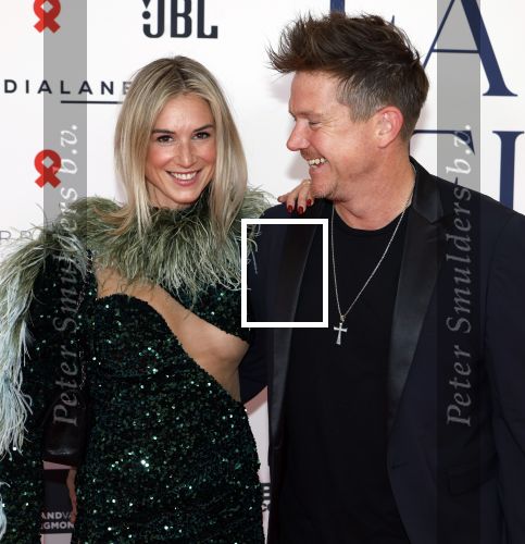 Amsterdam 8 juni 2024
Het Amsterdam diner in AFAS live . Vele Bekende mensen en zakenmensen kwamen naar het gala waar geld opgehaald wordt voor het aids fonds. Johnny de Mol en zijn vrouw Anouk de Mol