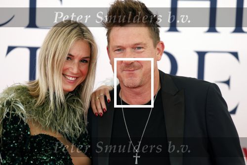 Amsterdam 8 juni 2024
Het Amsterdam diner in AFAS live . Vele Bekende mensen en zakenmensen kwamen naar het gala waar geld opgehaald wordt voor het aids fonds. Johnny de Mol en zijn vrouw Anouk de Mol
