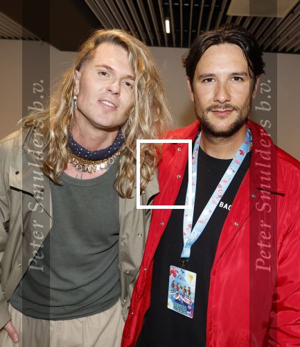 Amsterdam 25 mei 2024
Feestje na concert van de Toppers in de Johan Cruijff Arena. Jordy Huisman en Yuki Kempees